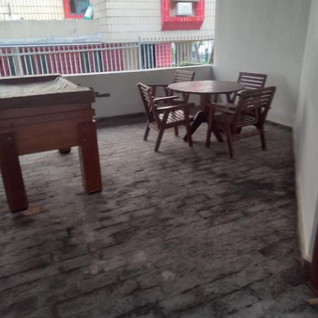 Poucos Passos Da Praia Da Enseada, Melhor Praia Do Guaruja E Ao Lado De Varios Estabelecimentos, Podendo Fazer Tudo A Pe ! Εξωτερικό φωτογραφία