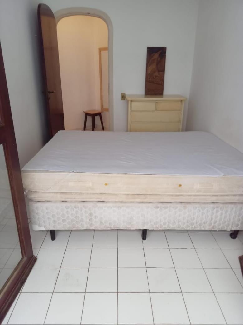 Poucos Passos Da Praia Da Enseada, Melhor Praia Do Guaruja E Ao Lado De Varios Estabelecimentos, Podendo Fazer Tudo A Pe ! Εξωτερικό φωτογραφία